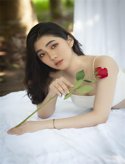 EXO妈妈MV完整版高清_年轻的老师2全集_心口不一特别篇免费观看